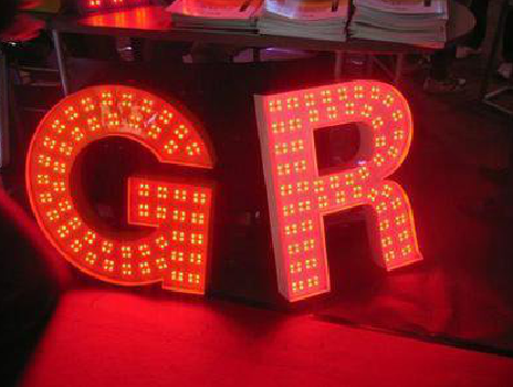  宜黄LED发光字有哪些优势？